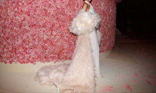 Και μαμά και κορμάρα - Μας δείχνει το κορμί της φορώντας εσώρουχα και τρελαίνει το Instagram (pics)