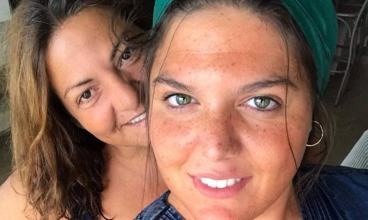 Δανάη Μπάρκα: Δεν φαντάζεστε την αλλαγή που έκανε στα μαλλιά της η κόρη της Βίκυς Σταυροπούλου