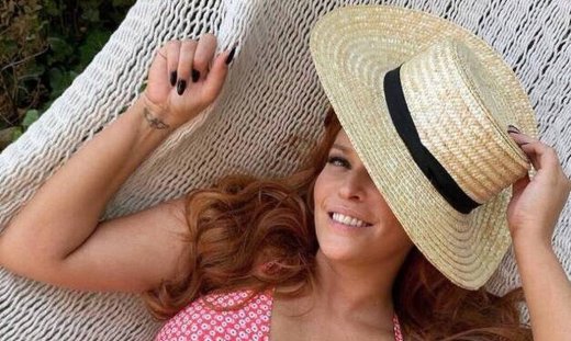 Πού πήγε το δάχτυλο της Σίσσυς Χρηστίδου, οέο; (photos)