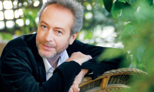 Γρηγόρης Βαλτινός: «Δεν μου λείπει ποτέ το χιούμορ, ούτε στις δραματικές στιγμές»