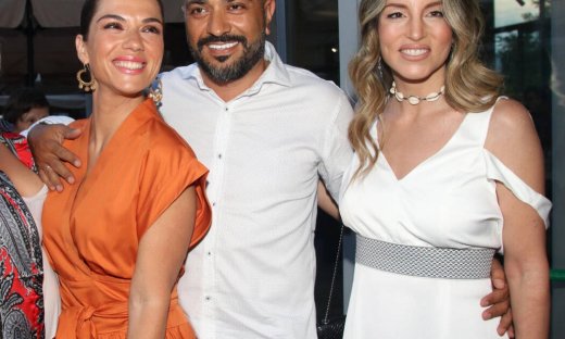 H Βάσω Λασκαράκη φόρεσε το χρώμα του καλοκαιριού! Και ήταν πάρα πολύ κομψή!