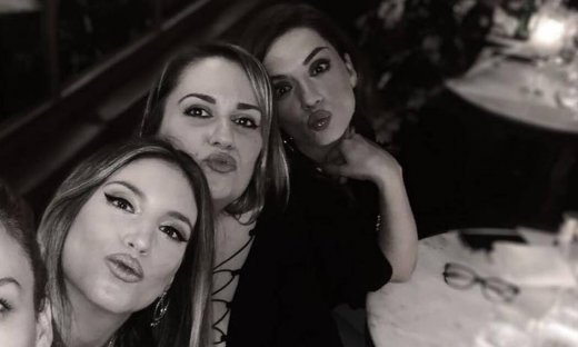 Λασκαράκη και Οικονομάκου διέψευσαν κάθε φήμη για κρίση στη φιλία τους με αυτόν τον τρόπο (photos)