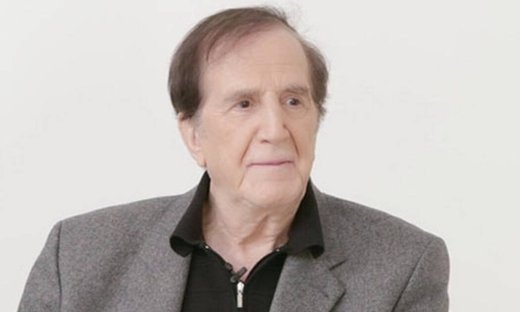 Κωνσταντίνου: «Προτιμούν ατάλαντα πλάσματα με likes στα social media»