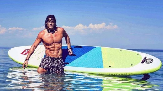 Γιάννης Σπαλιάρας: Το μέρος όπου κάνει διακοπές θα σε κάνει να ζηλέψεις (video)