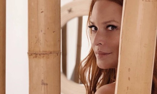 Τέρμα τα γκάζια! Η Σίσσυ Χρηστίδου σε αγωνιστικό αυτοκίνητο είναι η φωτογραφία που θέλεις να δεις