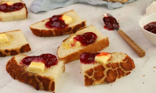 Φτιάξτε πεντανόστιμο tiger bread 