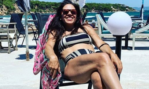 Ναταλία Δραγούμη: Δείτε την να κάνει τις βουτιές της και θα τρελαθείτε με το κορμί της!