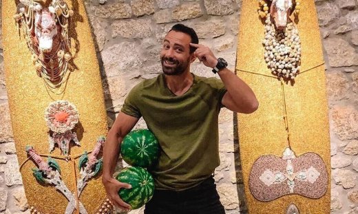 Ο Ανδρέας Γεωργίου σκηνοθετεί τον Σάκη Τανιμανίδη- Η αποκάλυψη στο Instagram (video)