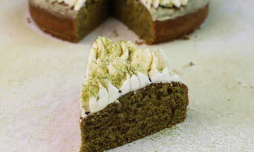 Υπέροχο κέικ με matcha από τον Γιώργο Τσούλη