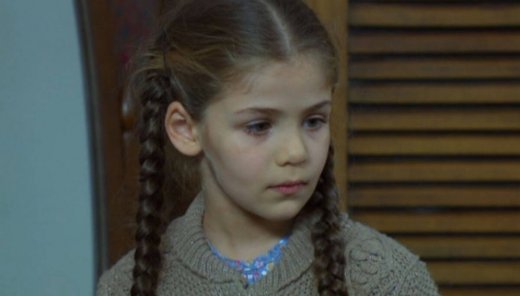 Elif: Συγκλονιστικό το νέο επεισόδιο: Η Αρζού απειλεί την Ασουμάν