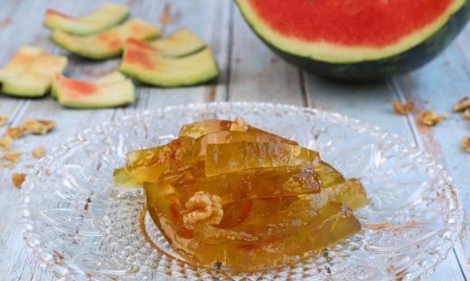 Γλυκό του κουταλιού καρπούζι