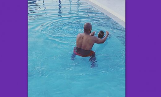 Ησαΐας Ματιάμπα: Δείτε την κούκλα γυναίκα του και το γιο του στις διακοπές τους (Photos)