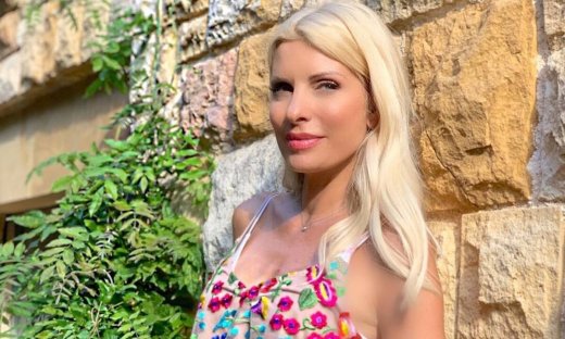 Ελένη Μενεγάκη: Η νέα της φωτογραφία-ερώτηση στους followers της και το σχόλιο του  Άγγελου Λάτσιου 