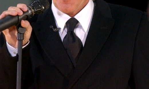 Διάσημος τραγουδιστής αποκάλυψε δημόσια ότι δίνει μάχη με τον καρκίνο (Photos)