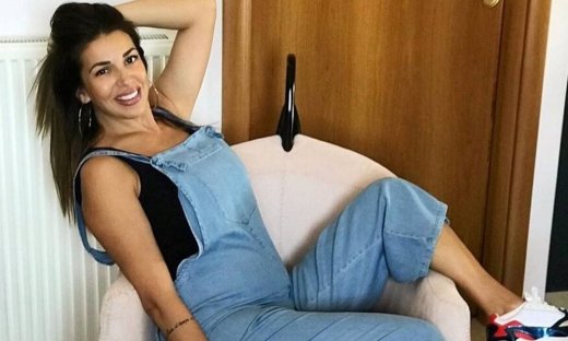 Ελένη Χατζίδου: Ανεβάζει φωτό την ώρα που θηλάζει το μωρό της (photos)