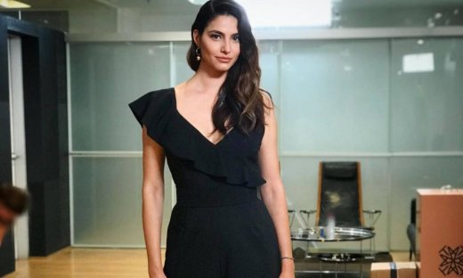 Ηλιάνα Παπαγεωργίου: Οκ, μόλις έκανε το πιο νεανικό look και κάποια μας θύμισε