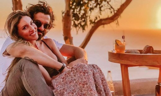 Οικονομάκου-Μιχόπουλος: Μυστική βάπτιση για τον γιο τους – Οι πρώτες εικόνες (photos)