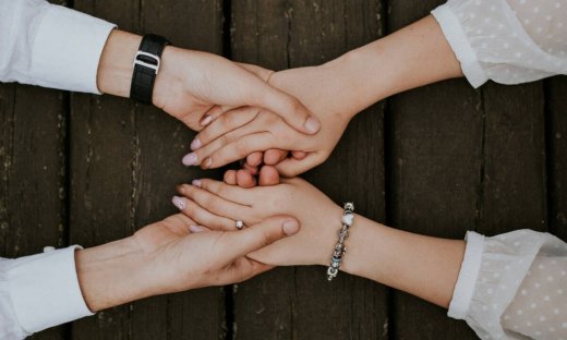 5 πολύ ψύχραιμες αντιδράσεις (not) όταν μάθεις ότι σε απατάει