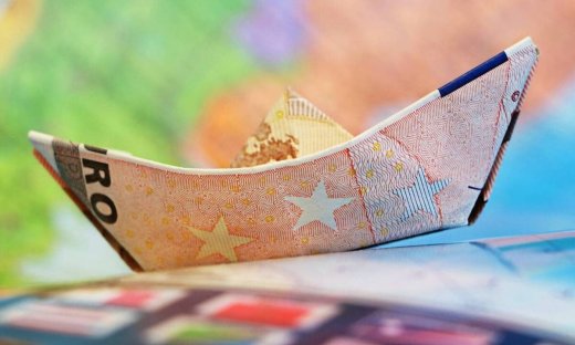 Αυξάνονται όλοι οι μισθοί και οι συντάξεις - Δείτε πόσο και από πότε (ΠΑΡΑΔΕΙΓΜΑΤΑ)