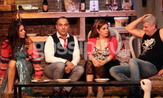 Βλαδίμηρος Κυριακίδης: Η ανατρεπτική παράσταση του έκανε πρεμιέρα – Πλήθος κόσμου (Photos)