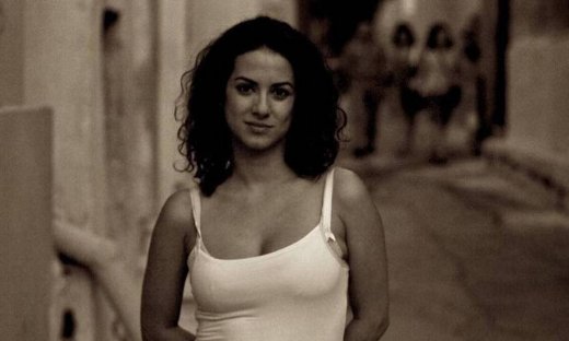 Άγριες Μέλισσες: Όσο και να την κοιτάς, δεν πάει το μυαλό σου ποια υποδύεται στη σειρά (Photos)