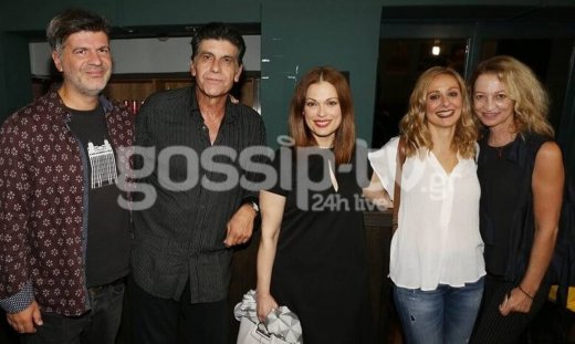 Πλήθος επωνύμων στην πρεμιέρα της παράστασης «Ράφτης Κυριών» (photos)