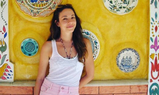 Έρωτας μετά: Δε φαντάζεστε με ποια πασίγνωστη ηθοποιό έχει συγγένεια η «Άντι» (photos)