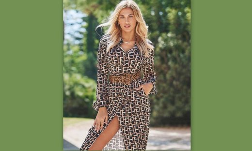 Σπυροπούλου: Έριξε το instagram με τη φώτο της- Ποζάρει άβαφη και φορώντας μόνο το μπουρνούζι της 