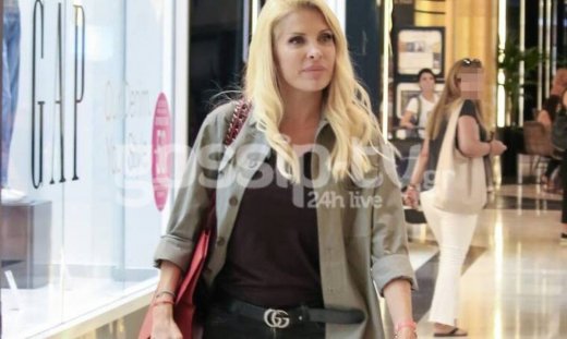 Ελένη Μενεγάκη: Έκανε τα ψώνια της στις εκπτώσεις και ξέρουμε ακριβώς τι αγόρασε (Photos)