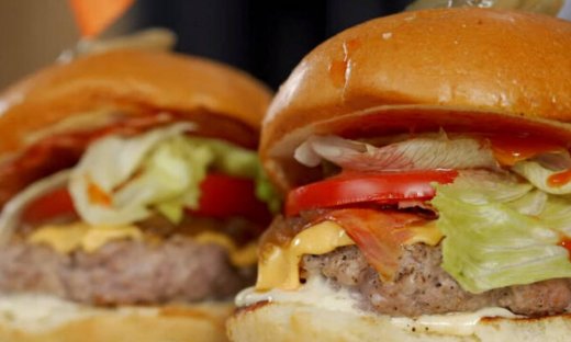 Μοσχαρίσια burgers από τον Γιώργο Τσούλη 