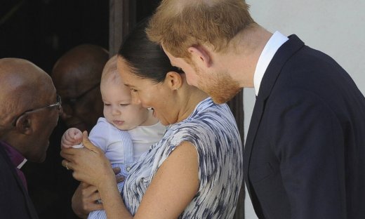 Αυτός είναι ο πραγματικός λόγος που ο Harry και η Meghan δεν θα κάνουν Χριστούγεννα με τη βασίλισσα