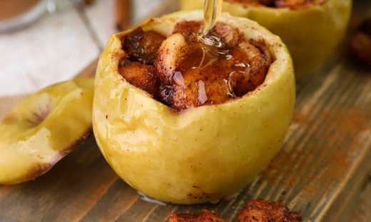 Ψητά γεμιστά μήλα από τον Γιώργο Τσούλη 