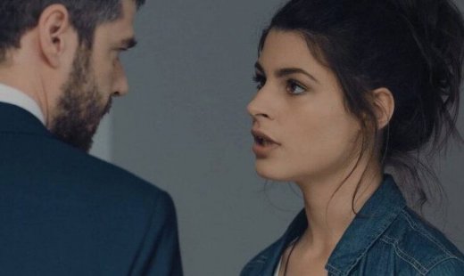 8 λέξεις: Ο Μιχαήλ κάνει πρόταση γάμου στη Ρωξάνη (Photos)