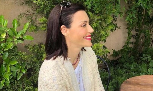 Σίσσυ Φειδά: H στιγμή που περιμέναμε! Στόλισε το πιο όμορφο δέντρο στο σπίτι της και μας έδωσε tips 