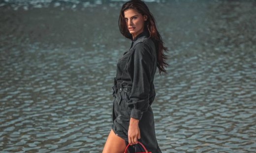 Η Χριστίνα Μπόμπα σε νυχτερινή έξοδο με διάσημο παρουσιαστή και δεν εννοούμε τον Σάκη Τανιμανίδη