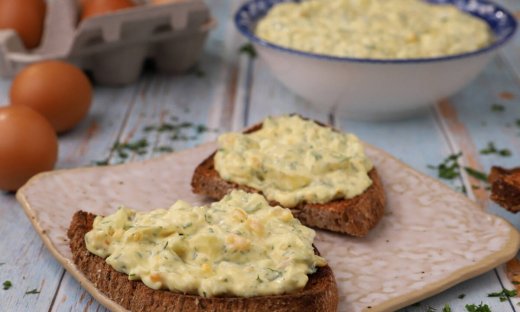 Δροσερή αυγοσαλάτα από τον Γιώργο Τσούλη 