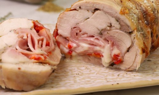 Σπιτικό ρολό κοτόπουλο από τον Γιώργο Τσούλη