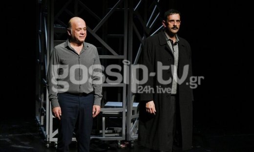 Ο Δούκας από τις Άγριες Μέλισσες έκανε θεατρική πρεμιέρα! Και η Μυρσίνη δεν ήταν εκεί! (photos)