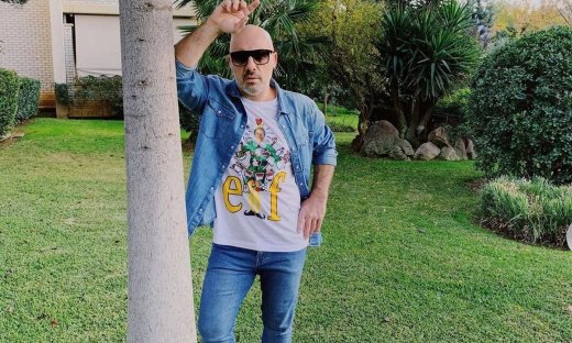 Νίκος Μουτσινάς: Θα εντυπωσιαστείς με την πρώτη φώτο από το νέο σπίτι του 