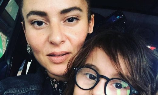 Ζενεβιέβ Μαζαρί: Η τρυφερή φώτο με τα παιδιά της & οι ευχές της για τις γιορτές (pics)