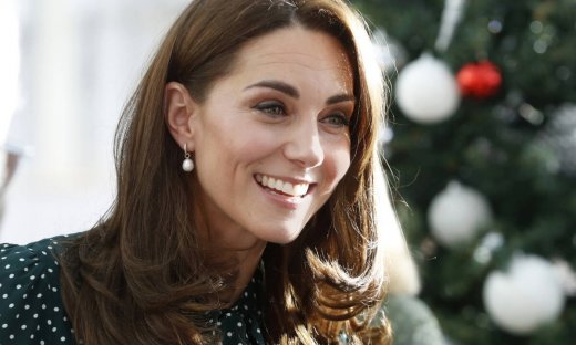 Κανένας φωτογράφος! Η Kate τράβηξε την τέλεια φωτογραφία της οικογένειάς της για τα Χριστούγεννα