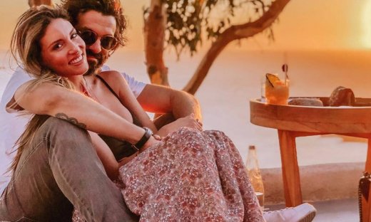 Είδες τη φωτογραφία της Οικονομάκου και του Μιχόπουλου για τα Χριστούγεννα; Είναι απίθανη