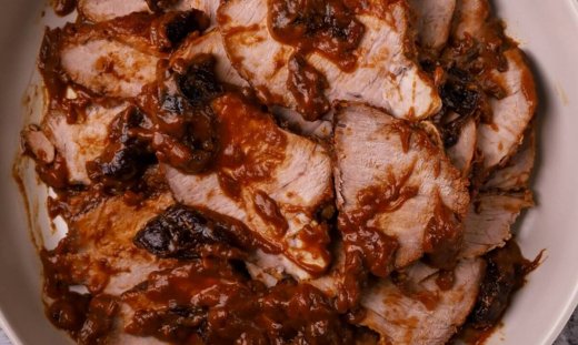 Μοσχάρι με δαμάσκηνα