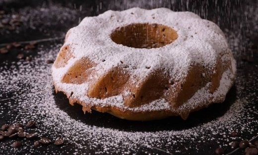 Πεντανόστιμο κέικ κάστανο από τον Τσούλη