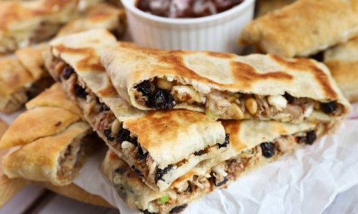 Αυτή τη συνταγή πρέπει να την φτιάξεις! Γκιουσλεμέ με χοιρινό και φέτα