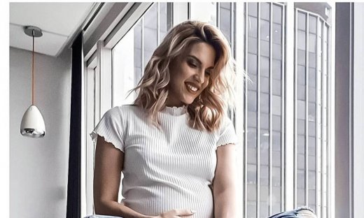 Η Μαντώ Γαστεράτου γέννησε και επέστρεψε σπίτι της - Δες τις παραμυθένιες του γωνιές (Photos)