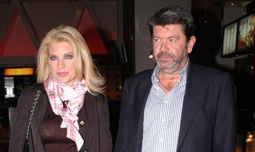 «Ο Άγγελος εδώ και έναν χρόνο μένει με τον Γιάννη Λάτσιο και τα κορίτσια ζουν με την Ελένη Μενεγάκη»