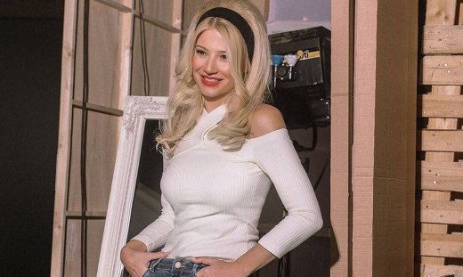 Φαίη Σκορδά:  Η συγκλονιστική της εμφάνιση! Δες πώς πάει για καφέ και θα τα χάσεις! (Photos)