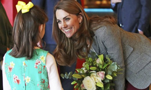 Bρήκαμε το παλτό της Kate Middleton με 40% έκπτωση