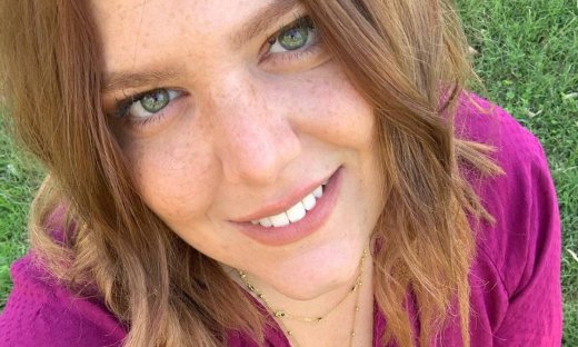 Άλλο hair look για τη Δανάη Μπάρκα! Το νέο χρώμα στα μαλλιά της θα σε εμπνεύσει